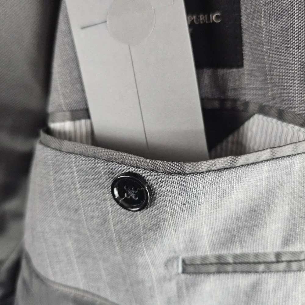 Banana Republic Slim Fit Italian Yarn Cotton Gray‎ Pin Stripe Blazer Men's 42R